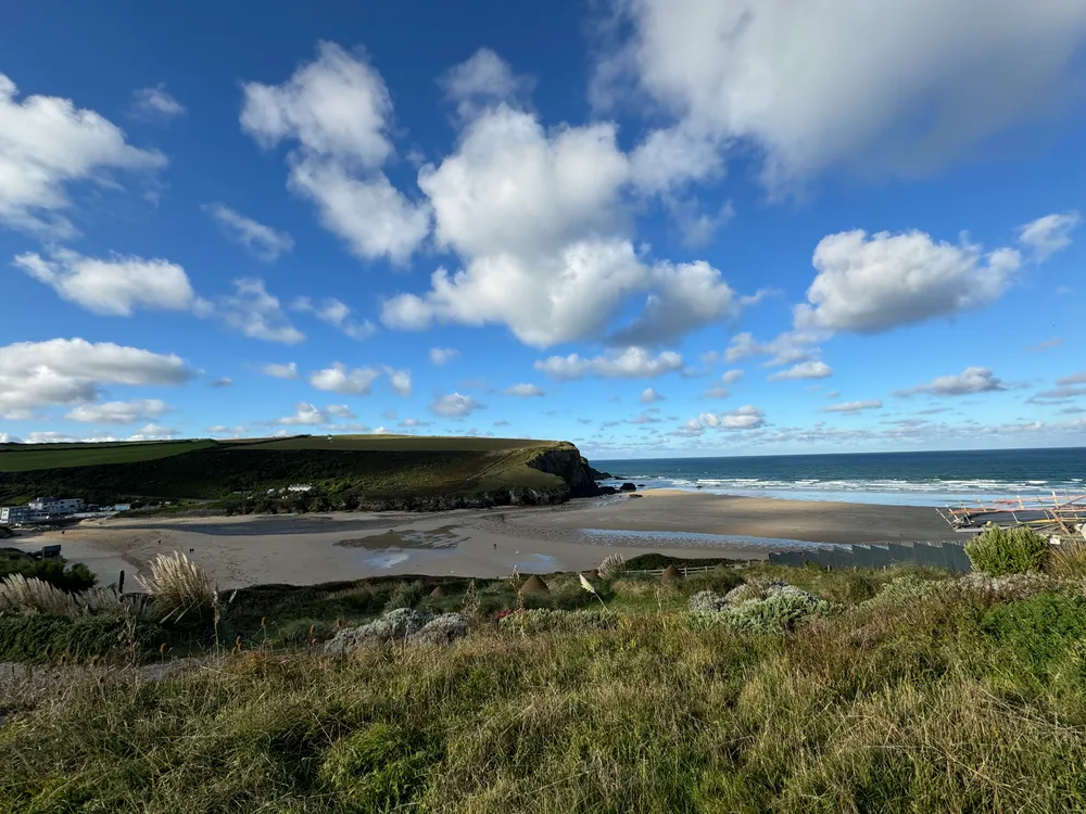 Cliff and sea views near arthouse